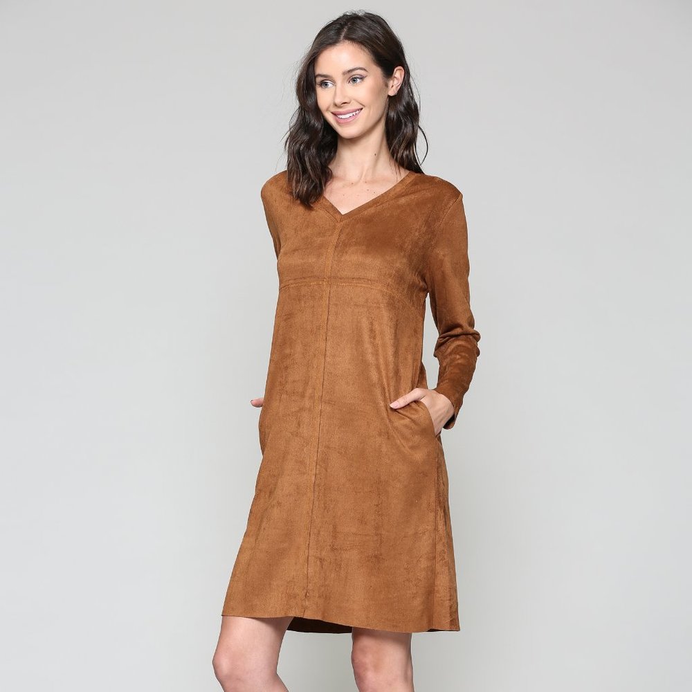 Aurora V-Neck with Pockets